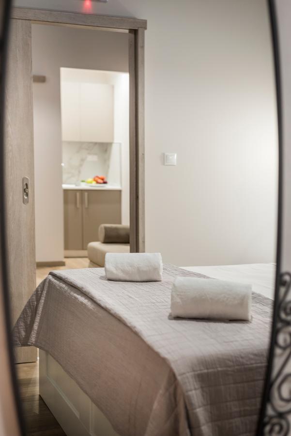 Apartament Camara *