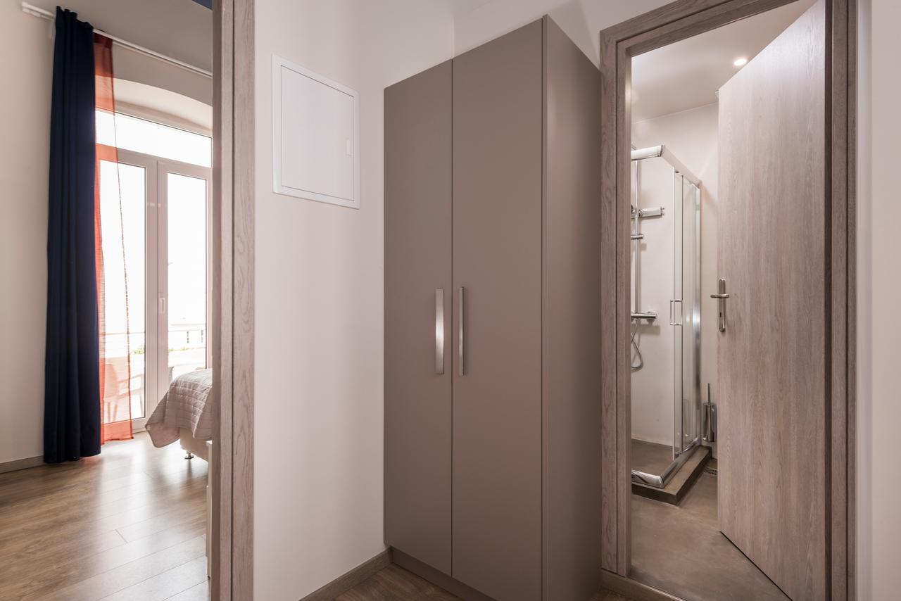 Apartament Camara *